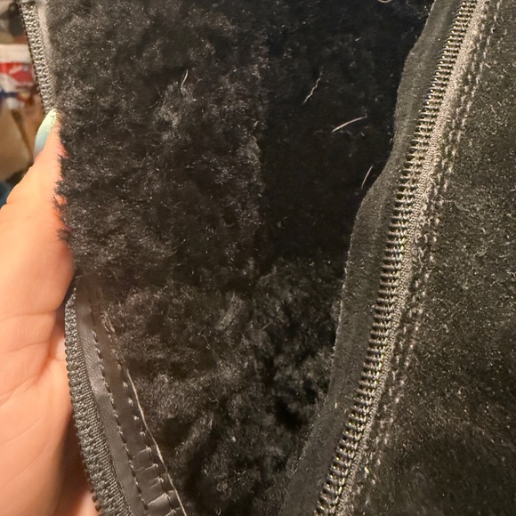 UGG boots - Picture 10 of 10